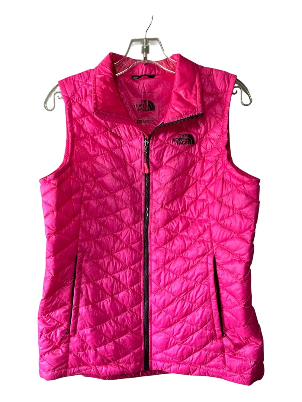 The North Face ThermoBall Pink Quilted Puffer Vest Women’s Medium Zip